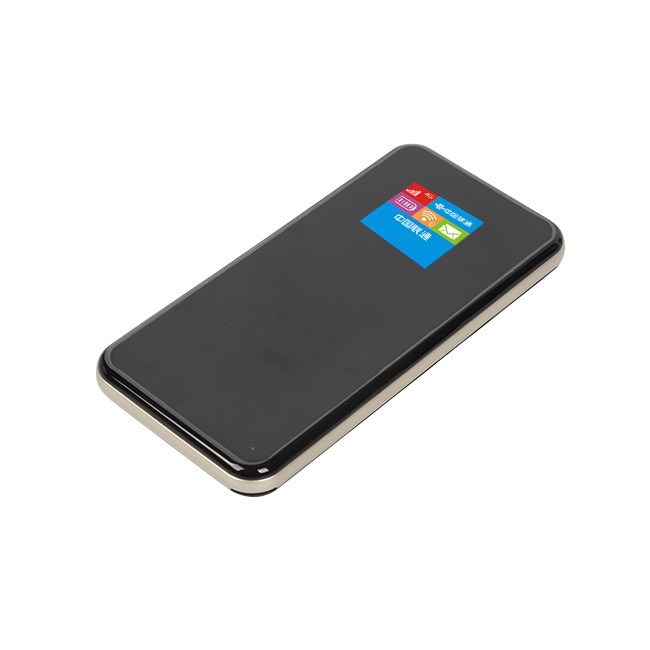 Ekran wyświetlacza LCD i router banku mocy